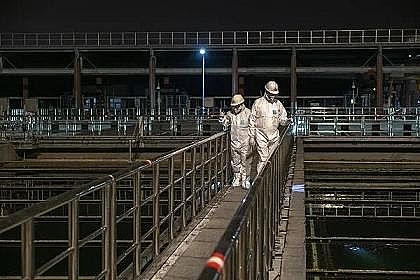 �����M�����ϏS������֮�����Ϻ���ˮ̎��S������\�е�?